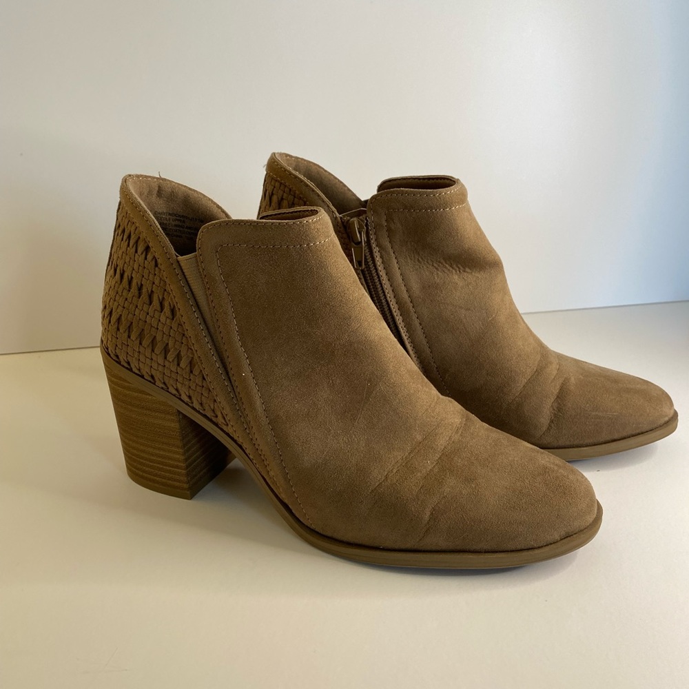 Madden Girl- booties- size 9.5 (runs small)